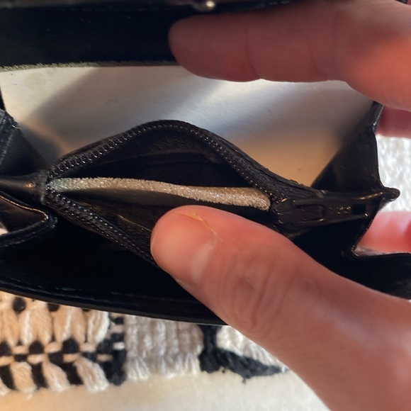 STEAL!!!! BIG SALE BNWT ATH GIVENCHY CC wallet - Picture 9 of 10